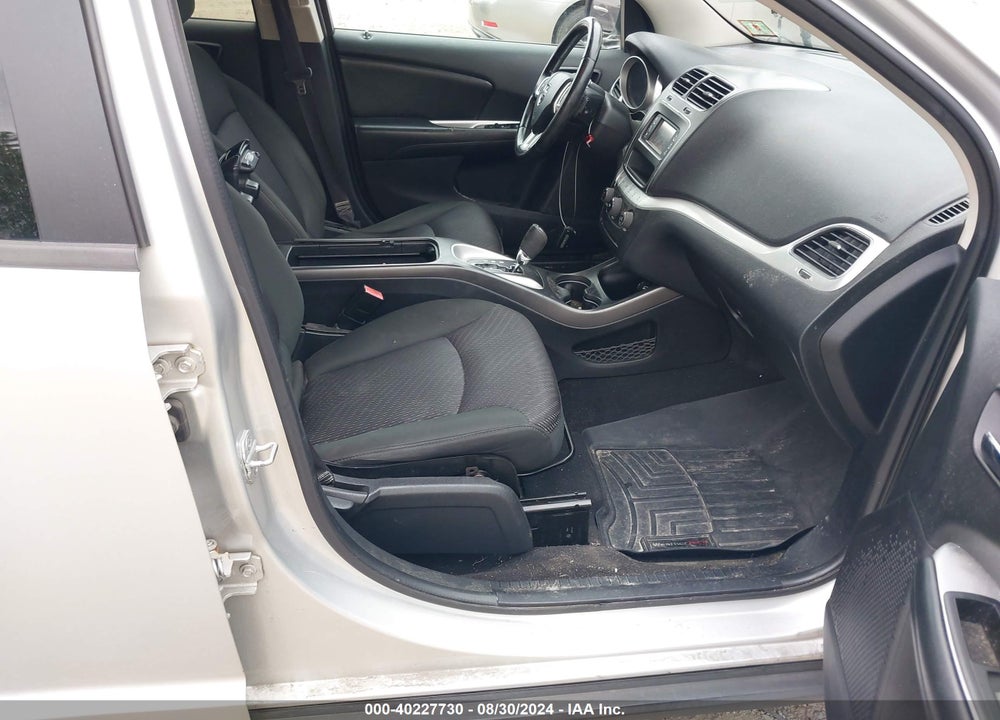 2011 DODGE JOURNEY MAINSTREET VIN: 3D4PH1FG0BT551748