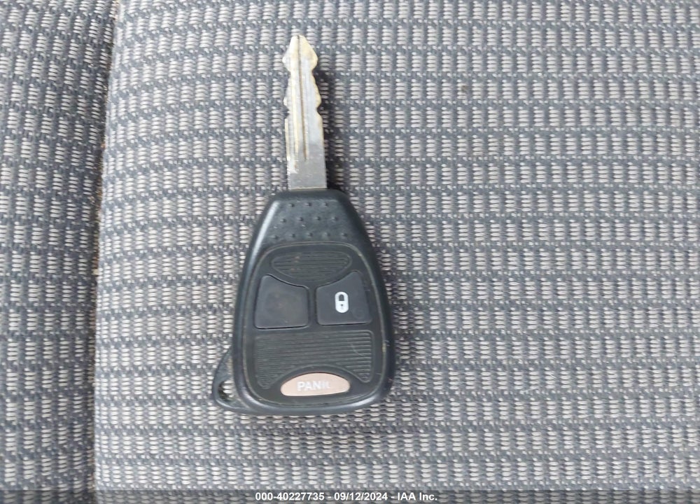 2007 DODGE DAKOTA SLT VIN: 1D7HE48K57S181103