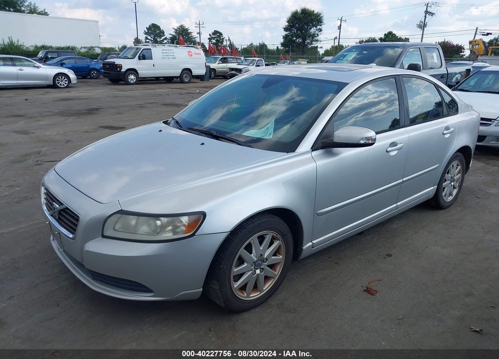 2009 VOLVO S40 2.4I VIN: YV1MS382392458209