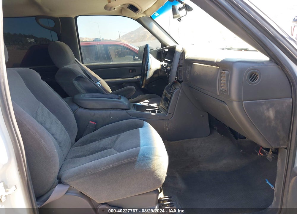2005 CHEVROLET SILVERADO 2500HD LS VIN: 1GCHK23285F861355