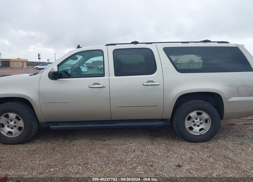 2013 CHEVROLET SUBURBAN 1500 LT VIN: 1GNSKJE75DR266542
