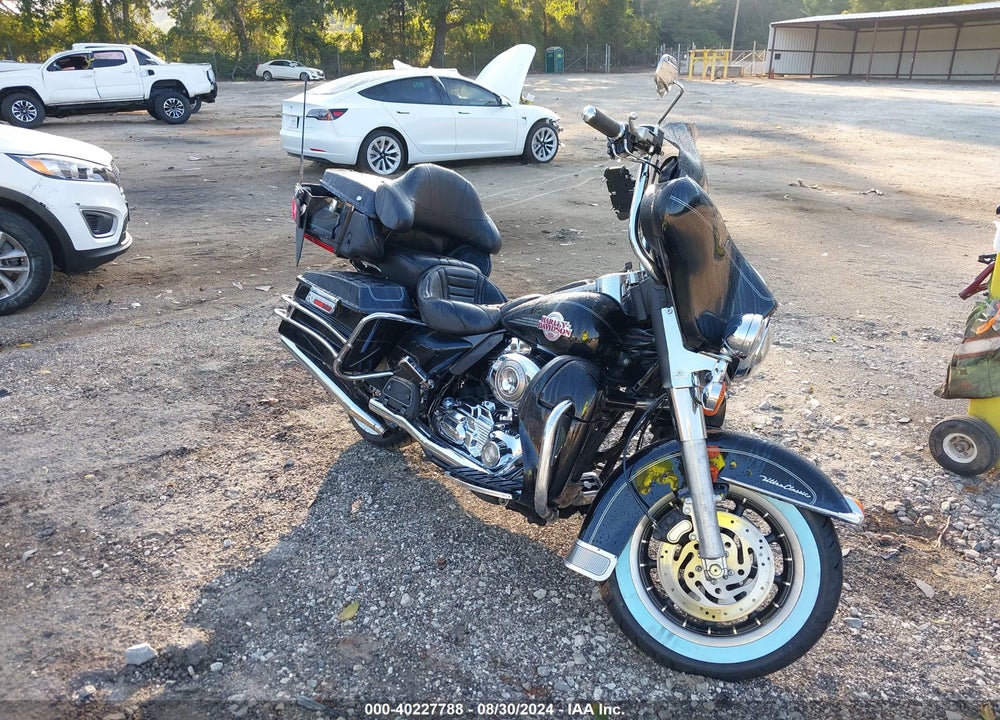 2007 HARLEY-DAVIDSON FLHTCUI VIN: 1HD1FC41X7Y648107