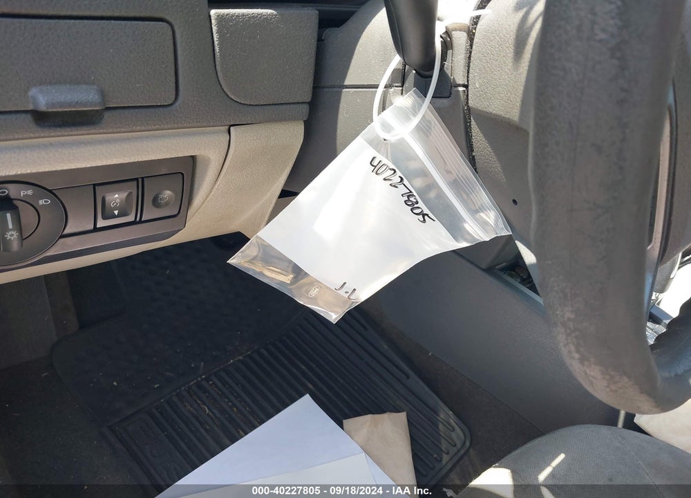 2010 FORD FUSION SE VIN: 3FAHP0HA8AR235992