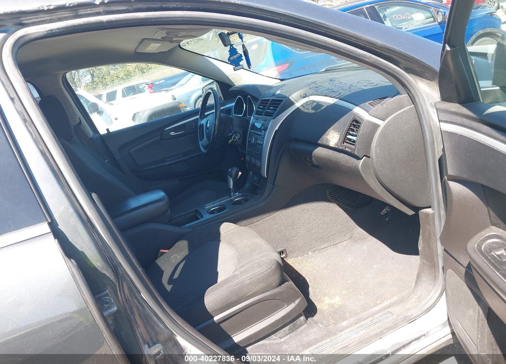 2011 CHEVROLET TRAVERSE 1LT VIN: 1GNKVGED8BJ282892