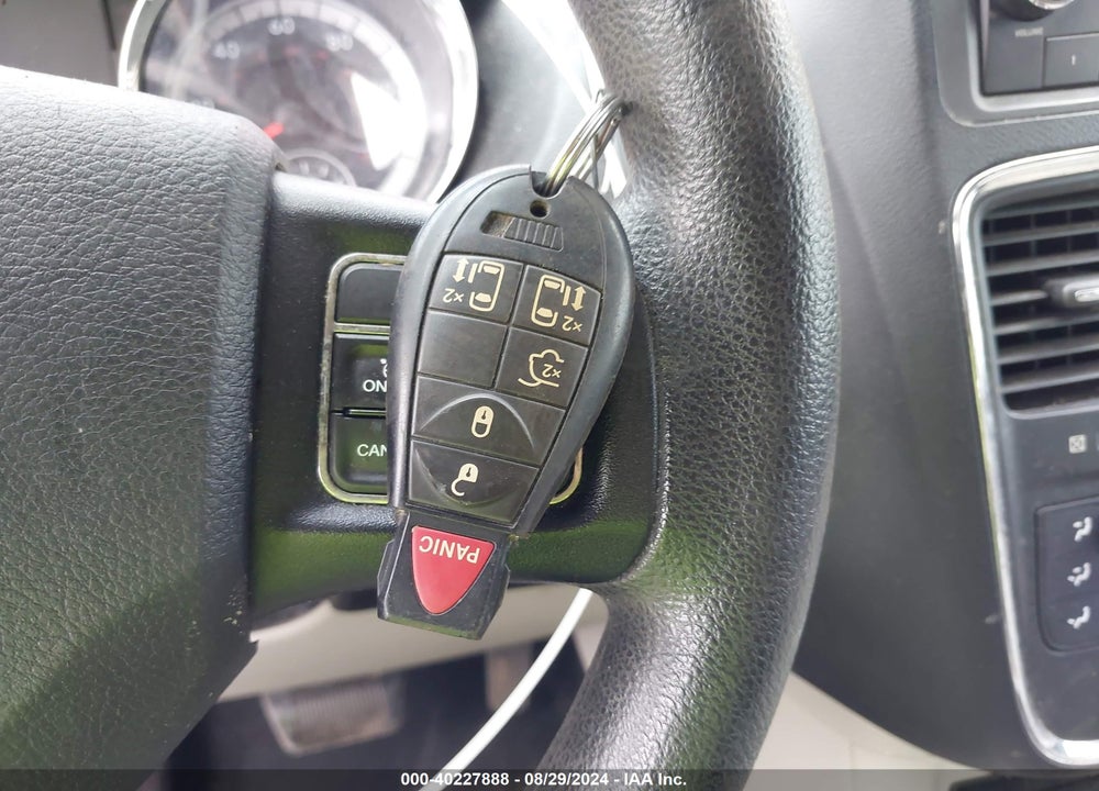 2012 DODGE GRAND CARAVAN SXT VIN: 2C4RDGCG1CR176739
