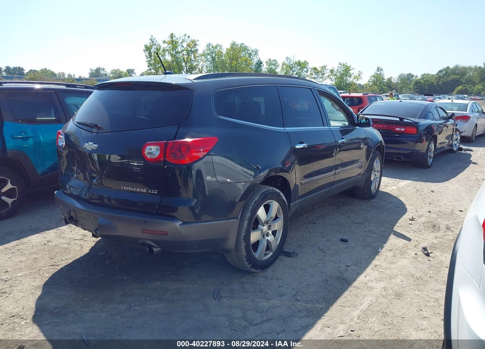 2011 CHEVROLET TRAVERSE LTZ VIN: 1GNKRLEDXBJ266156