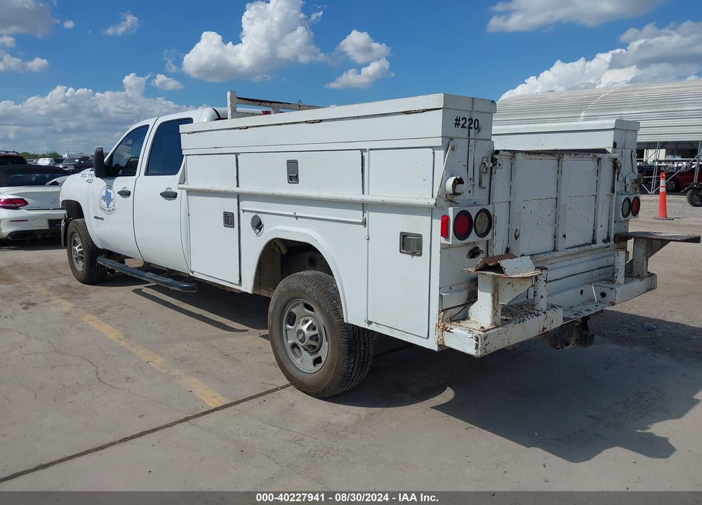 2011 CHEVROLET SILVERADO 2500HD WORK TRUCK VIN: 1GC1CVCG3BF196422