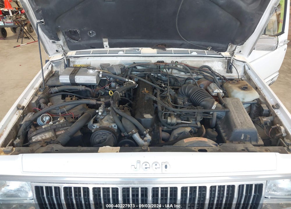 1989 JEEP CHEROKEE VIN: 1J4FJ58L3KL596462
