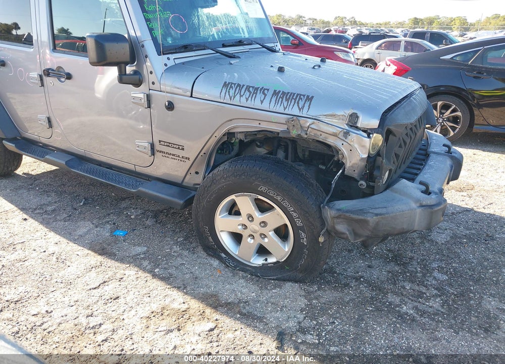 2016 JEEP WRANGLER UNLIMITED SPORT VIN: 1C4BJWDG9GL107153