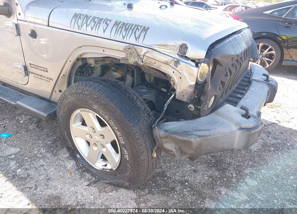 2016 JEEP WRANGLER UNLIMITED SPORT VIN: 1C4BJWDG9GL107153
