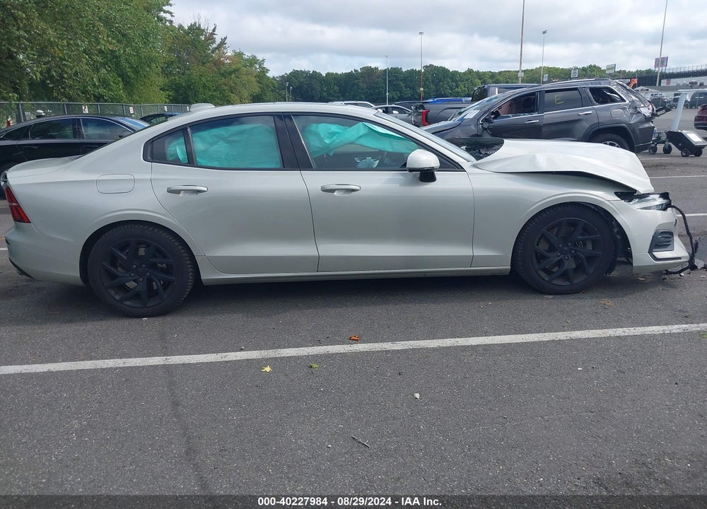 2019 VOLVO S60 T6 MOMENTUM VIN: 7JRA22TK1KG012919