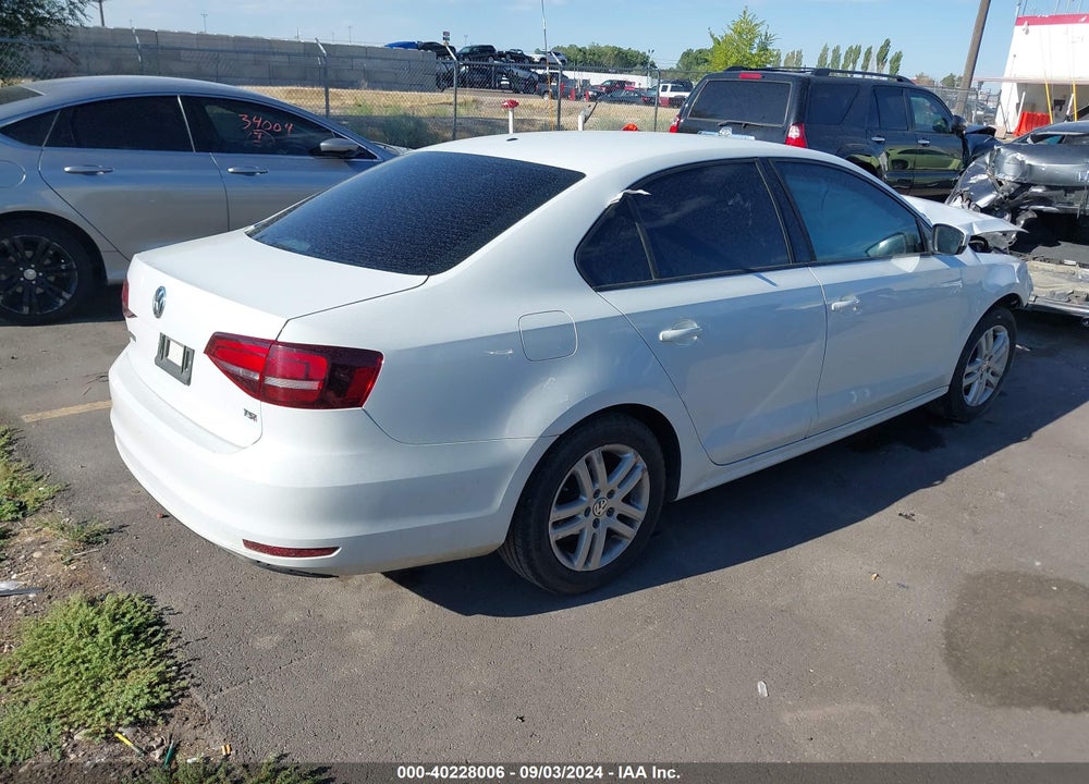 2018 VOLKSWAGEN JETTA 1.4T S VIN: 3VW2B7AJ8JM213261