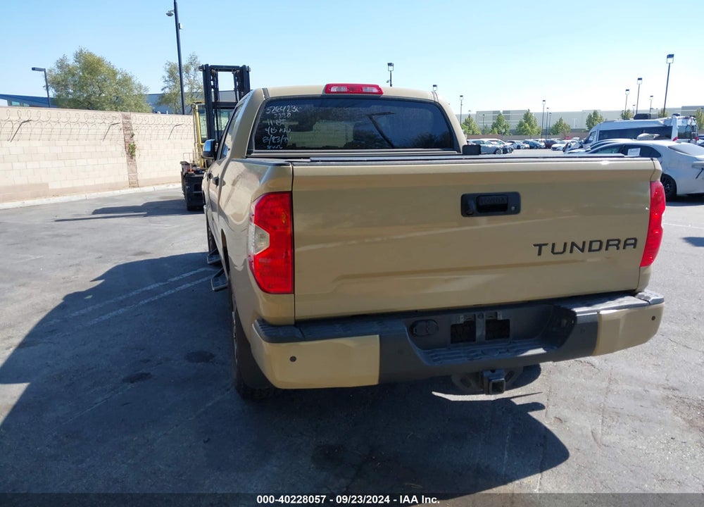 2018 TOYOTA TUNDRA LIMITED 5.7L V8 VIN: 5TFHY5F13JX745701