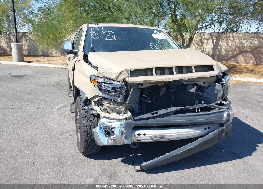 2018 TOYOTA TUNDRA LIMITED 5.7L V8 VIN: 5TFHY5F13JX745701