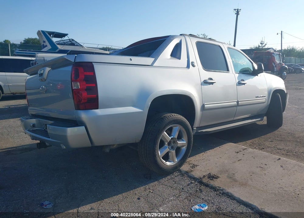 2013 CHEVROLET AVALANCHE LS VIN: 3GNTKEE79DG252798