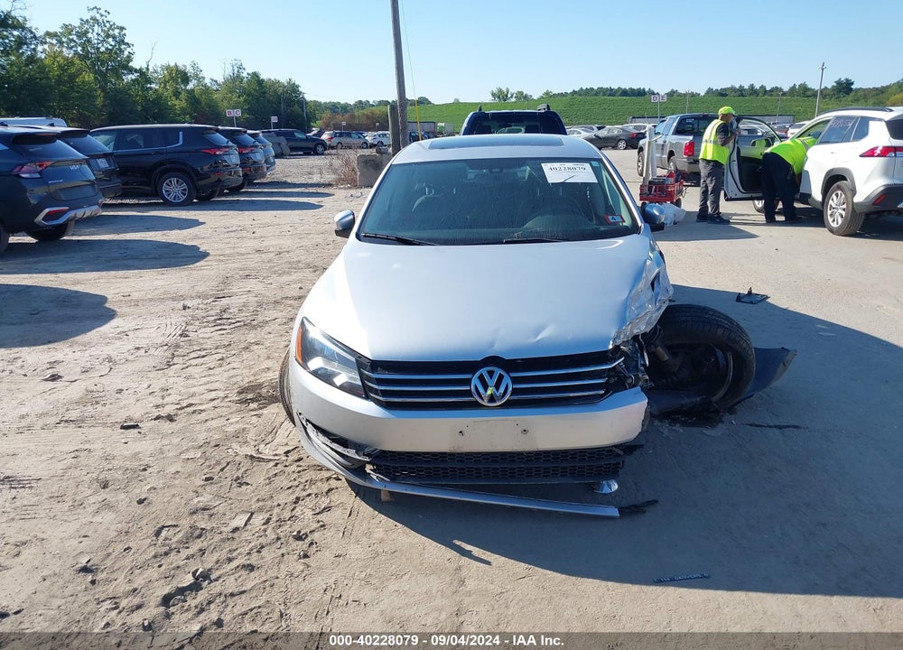 2013 VOLKSWAGEN PASSAT 2.5L SE VIN: 1VWBP7A38DC053813