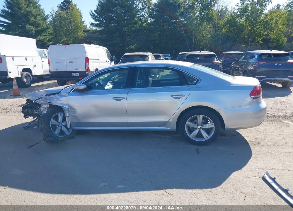 2013 VOLKSWAGEN PASSAT 2.5L SE VIN: 1VWBP7A38DC053813