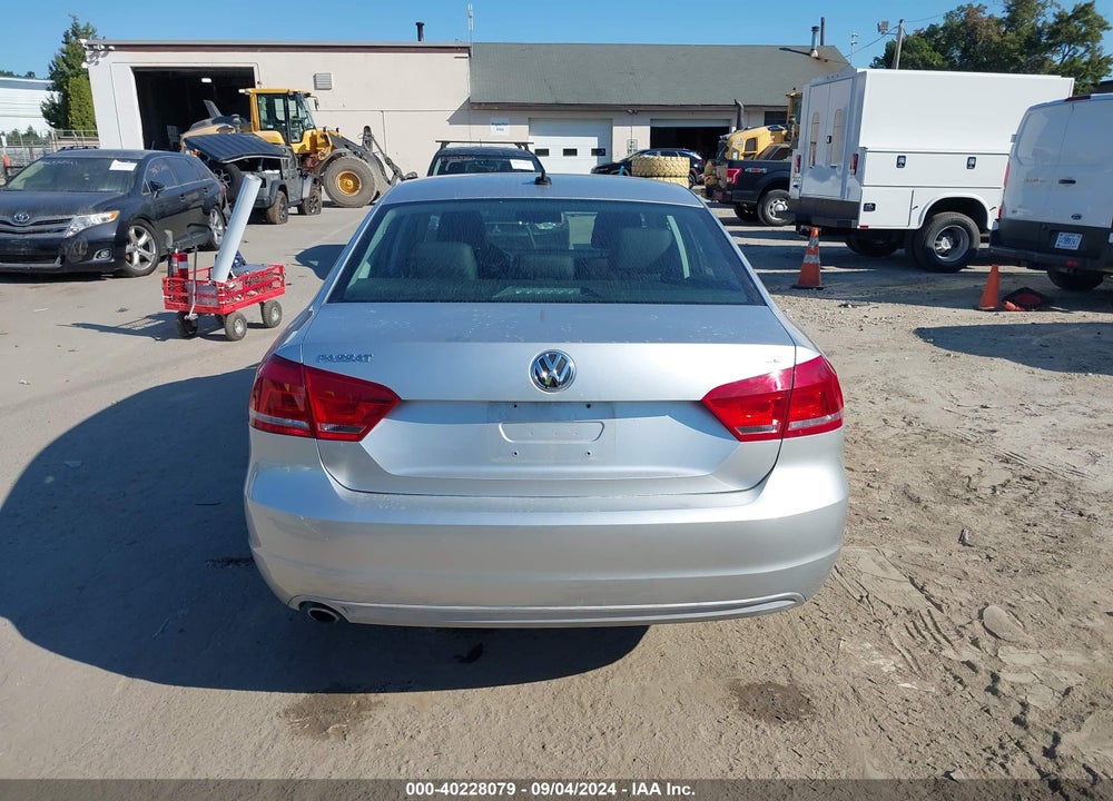 2013 VOLKSWAGEN PASSAT 2.5L SE VIN: 1VWBP7A38DC053813