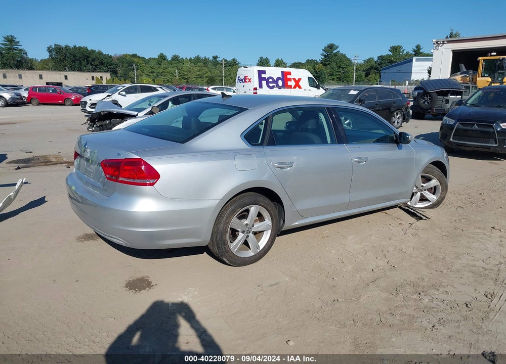 2013 VOLKSWAGEN PASSAT 2.5L SE VIN: 1VWBP7A38DC053813