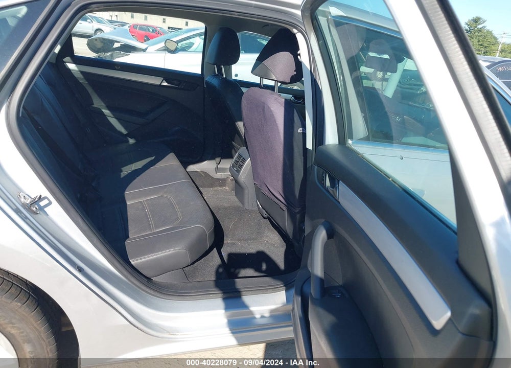 2013 VOLKSWAGEN PASSAT 2.5L SE VIN: 1VWBP7A38DC053813