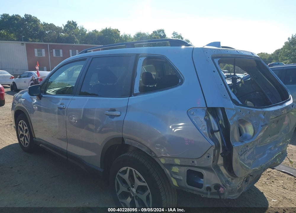 2019 SUBARU FORESTER PREMIUM VIN: JF2SKAGCXKH495354
