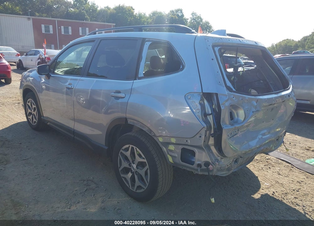 2019 SUBARU FORESTER PREMIUM VIN: JF2SKAGCXKH495354