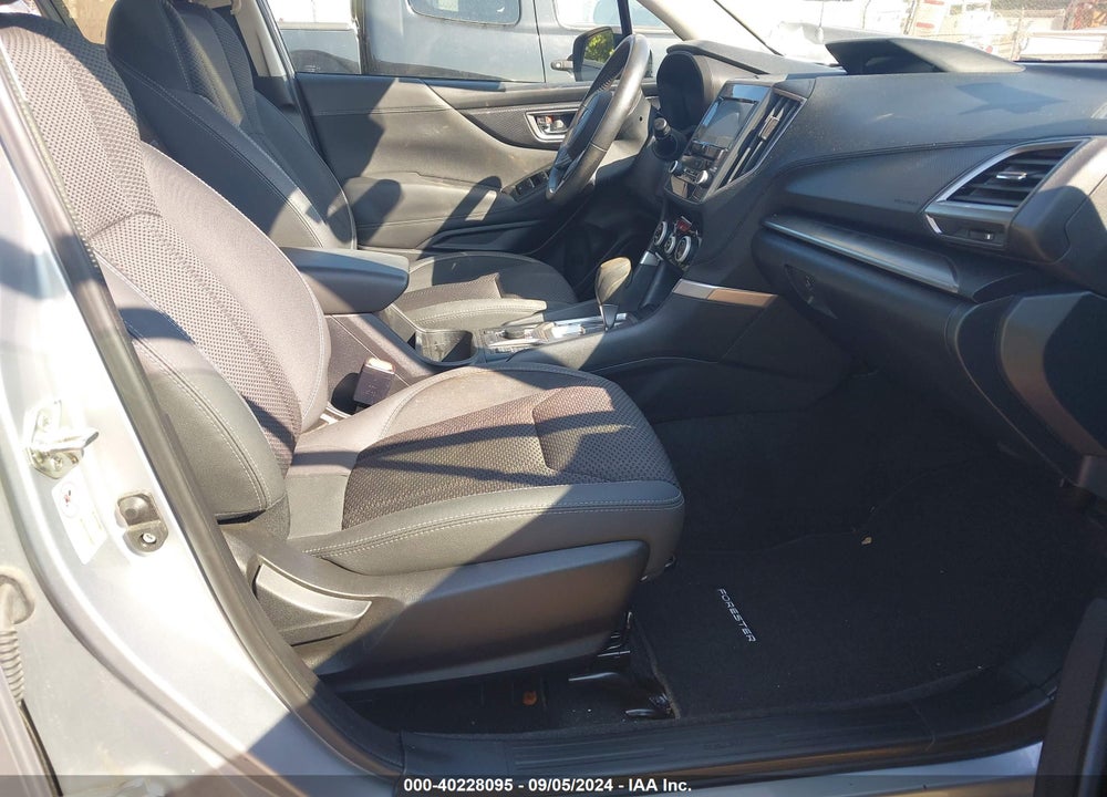 2019 SUBARU FORESTER PREMIUM VIN: JF2SKAGCXKH495354