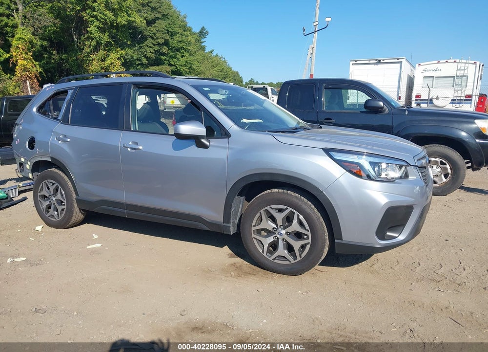 2019 SUBARU FORESTER PREMIUM VIN: JF2SKAGCXKH495354