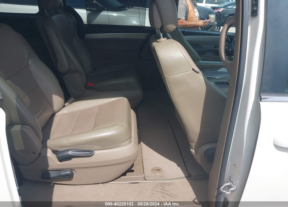 2012 VOLKSWAGEN ROUTAN SEL VIN: 2C4RVACG8CR391755