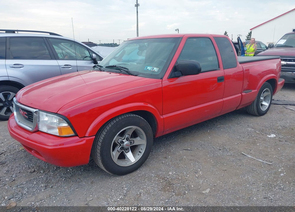 2002 GMC SONOMA SLS VIN: 1GTCS19W828103580