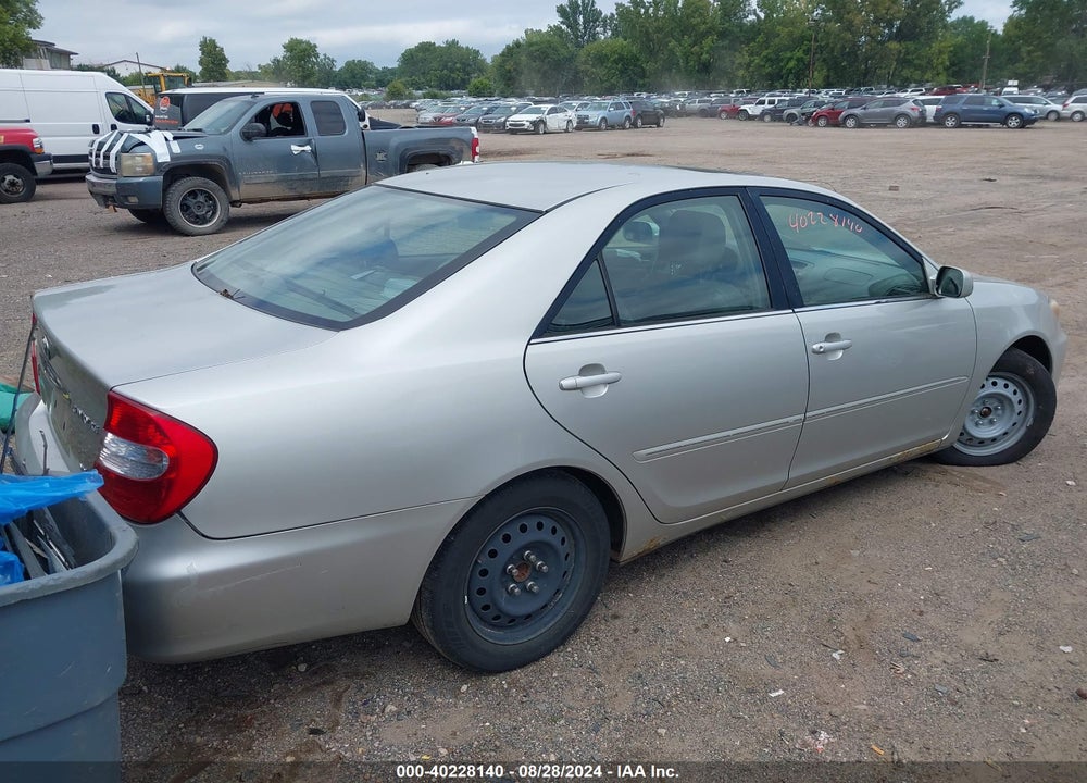 2004 TOYOTA CAMRY XLE V6 VIN: 4T1BF32K84U586240