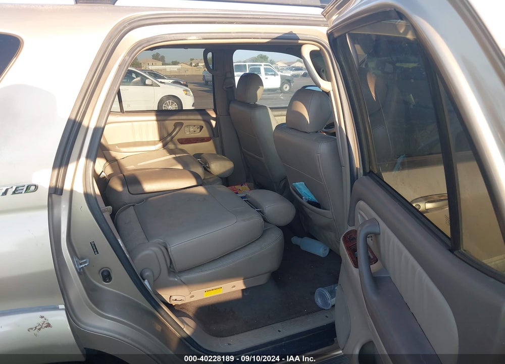 2005 TOYOTA SEQUOIA LIMITED V8 VIN: 5TDBT48A65S250688