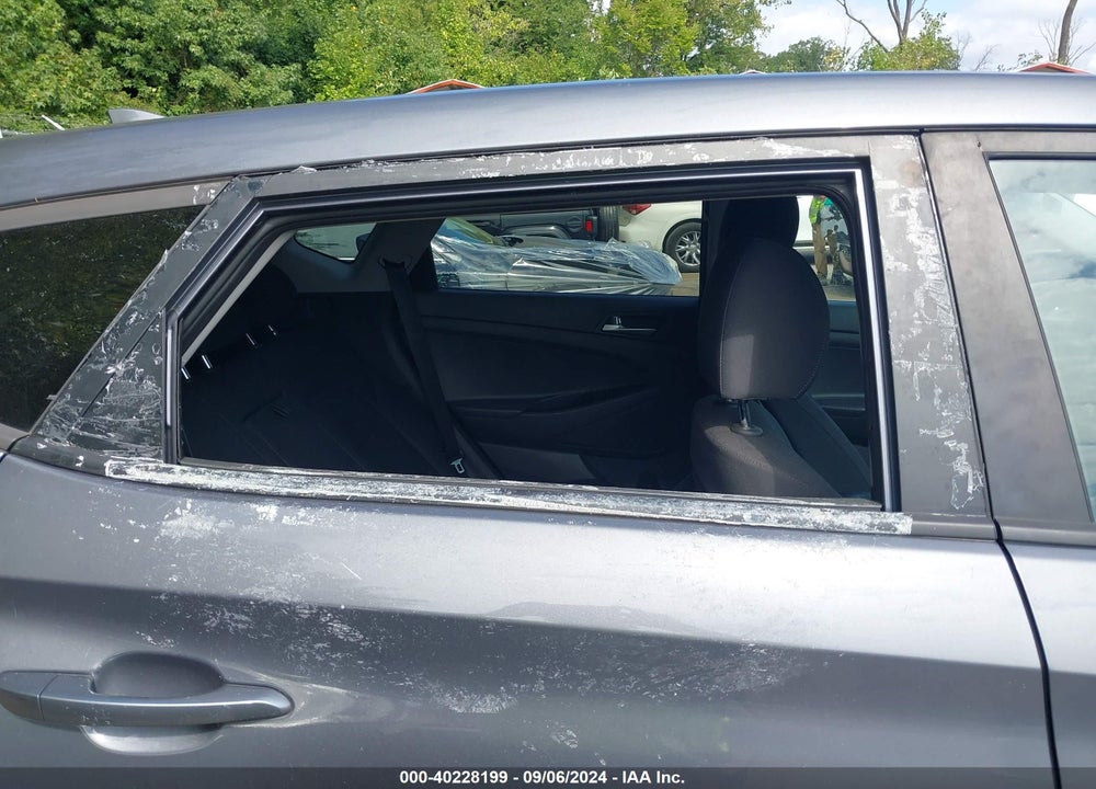 2019 HYUNDAI TUCSON SE VIN: KM8J23A49KU882004