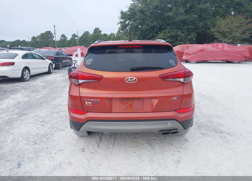 2017 HYUNDAI TUCSON VIN: KM8J33A29HU358808