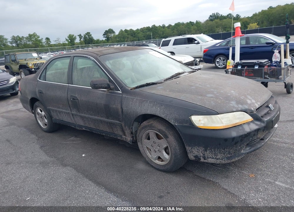 1998 HONDA ACCORD EX V6 VIN: 1HGCG1652WA050436