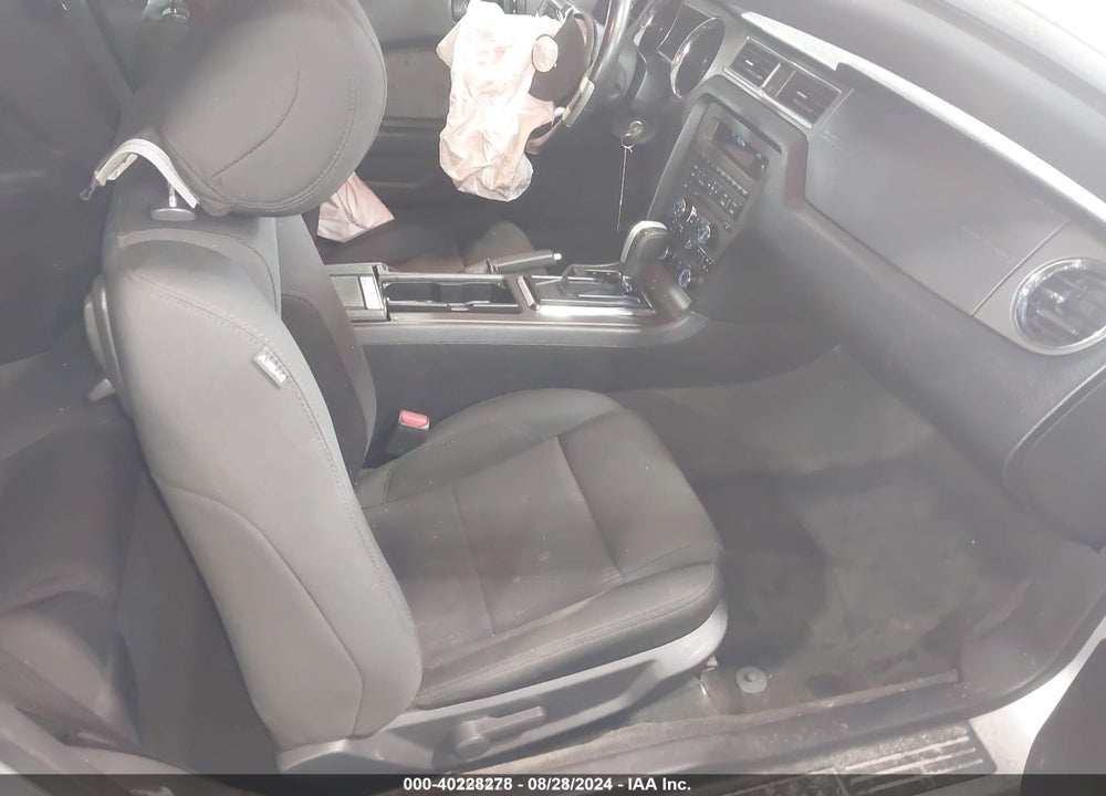 2014 FORD MUSTANG VIN: 1ZVBP8AM2E5302532