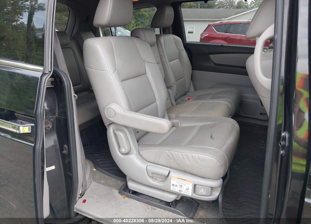 2015 HONDA ODYSSEY TOURING/TOURING ELITE VIN: 5FNRL5H98FB058818