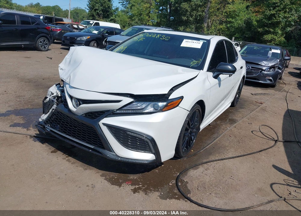 2022 TOYOTA CAMRY XSE HYBRID VIN: 4T1K31AK3NU586355