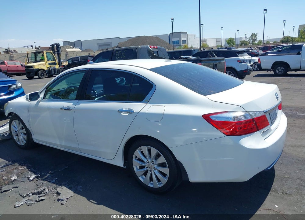 2015 HONDA ACCORD EX-L VIN: 1HGCR2F89FA108391