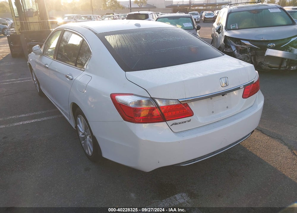 2015 HONDA ACCORD EX-L VIN: 1HGCR2F89FA108391