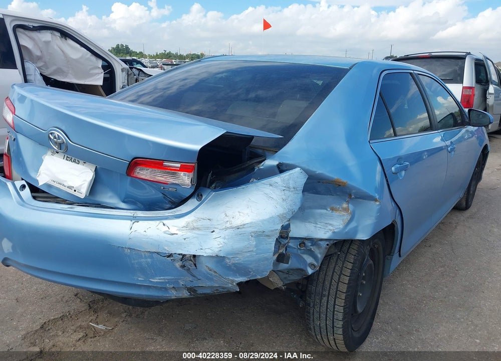2013 TOYOTA CAMRY LE VIN: 4T4BF1FK1DR277617