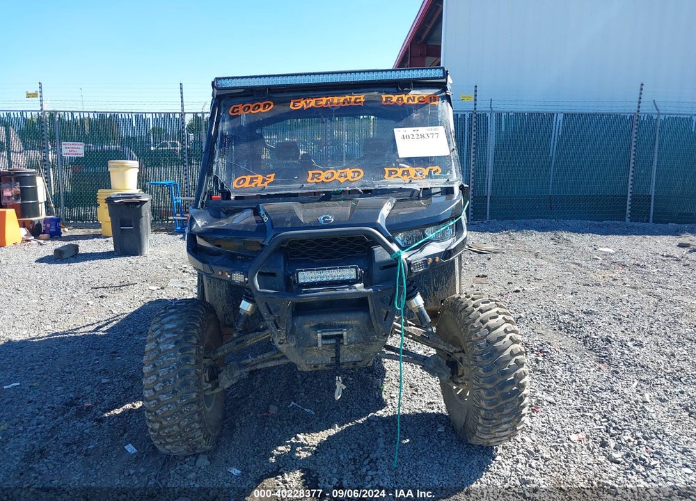 2019 CAN-AM DEFENDER MAX LONE STAR HD10 VIN: 3JBURAP47KK000291
