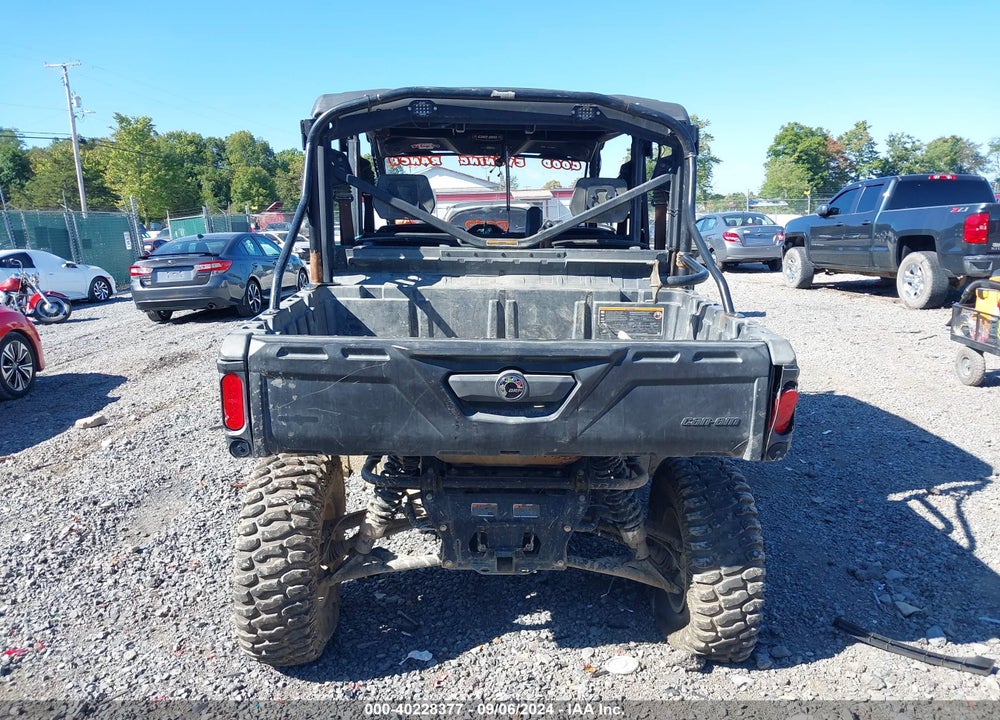 2019 CAN-AM DEFENDER MAX LONE STAR HD10 VIN: 3JBURAP47KK000291