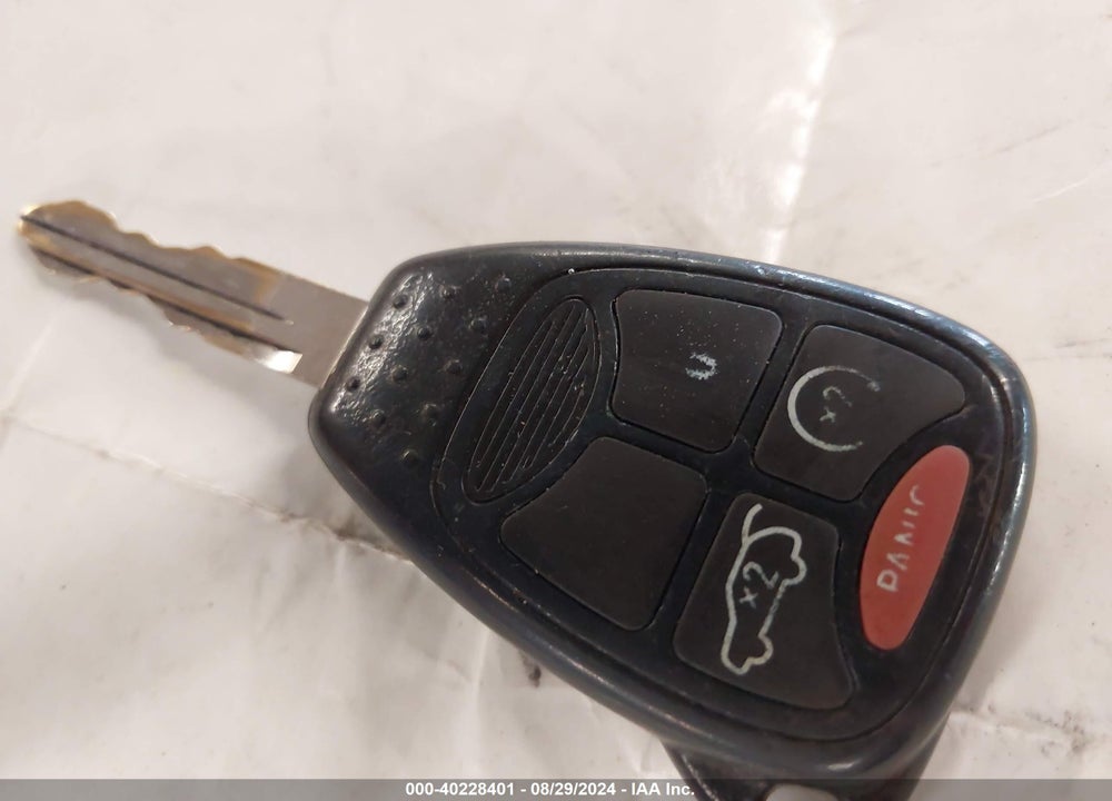 2012 CHRYSLER 200 LIMITED VIN: 1C3CCBCBXCN257756