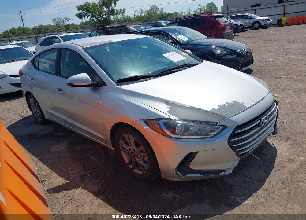 2018 HYUNDAI ELANTRA SEL VIN: 5NPD84LF0JH300353