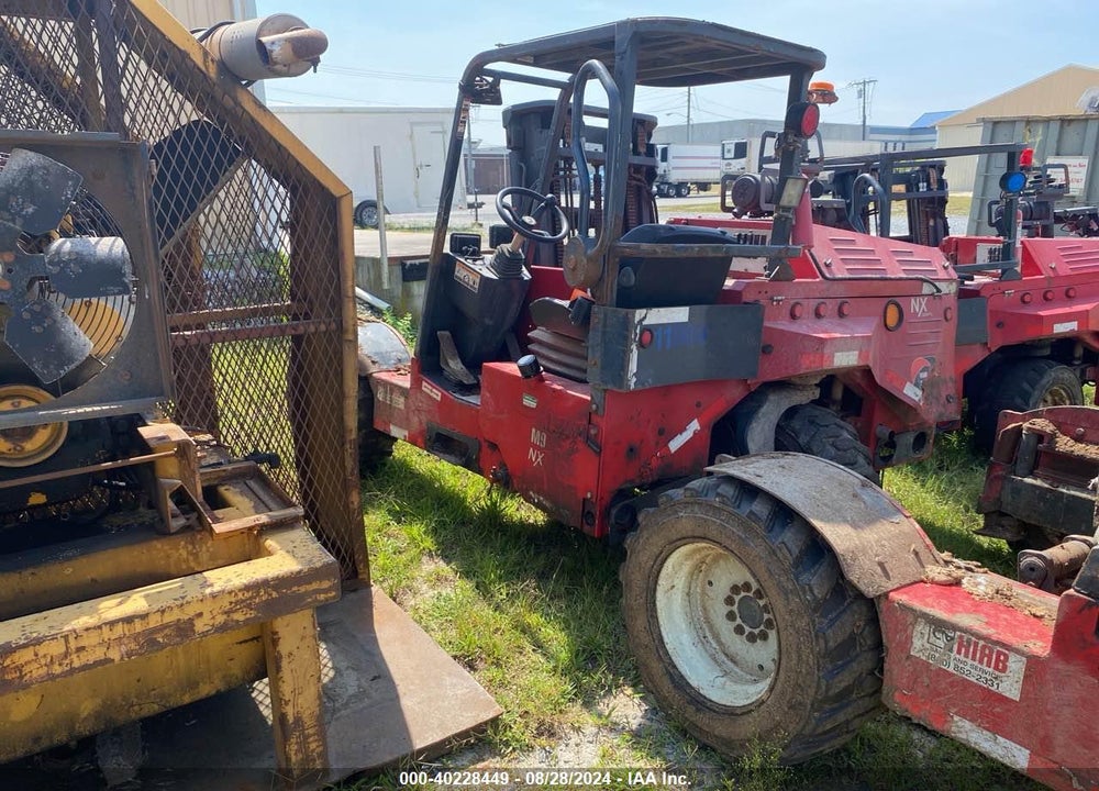 2019 MOFFETT FORKLIFT VIN: S030929A