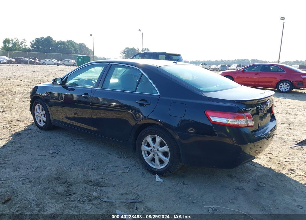 2011 TOYOTA CAMRY LE VIN: 4T1BF3EK8BU118288