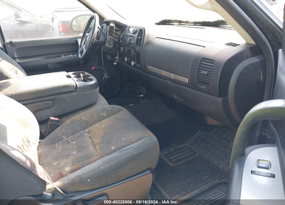 2009 CHEVROLET SILVERADO 1500 LT VIN: 3GCEK23379G174111