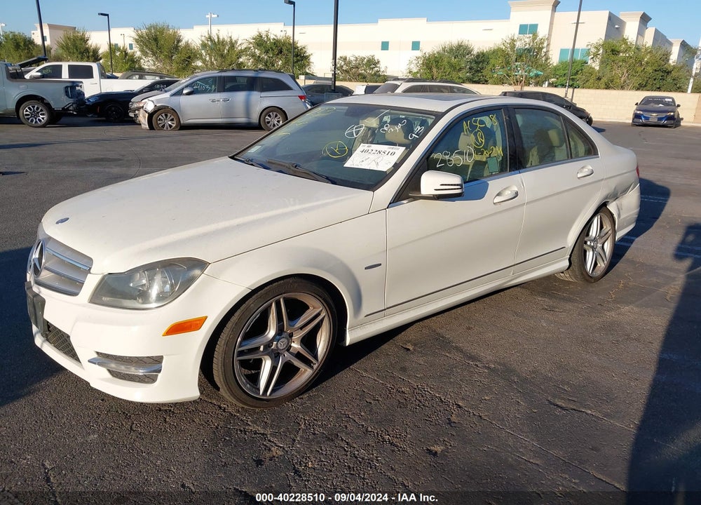 2012 MERCEDES-BENZ C 250 LUXURY/SPORT VIN: WDDGF4HB0CA605361