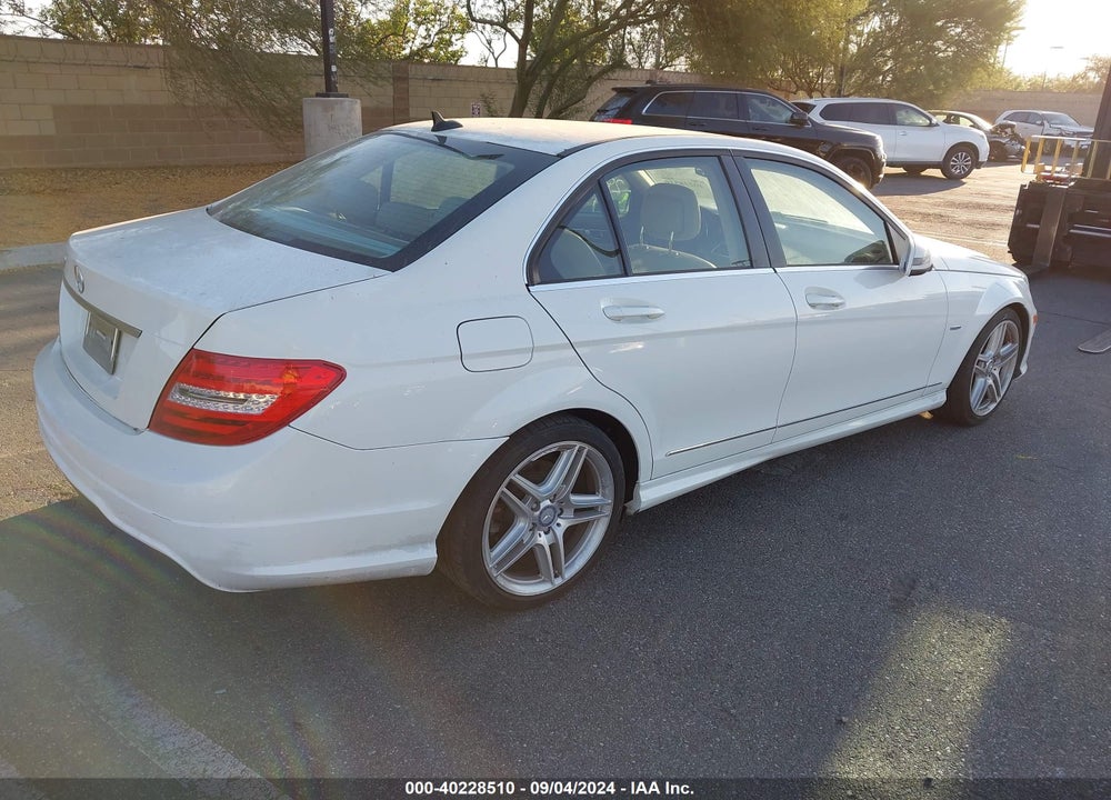 2012 MERCEDES-BENZ C 250 LUXURY/SPORT VIN: WDDGF4HB0CA605361